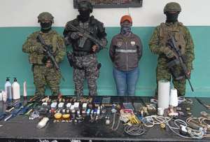 Ejército interviene el CPL Imbabura N.º 1 y decomisa objetos prohibidos