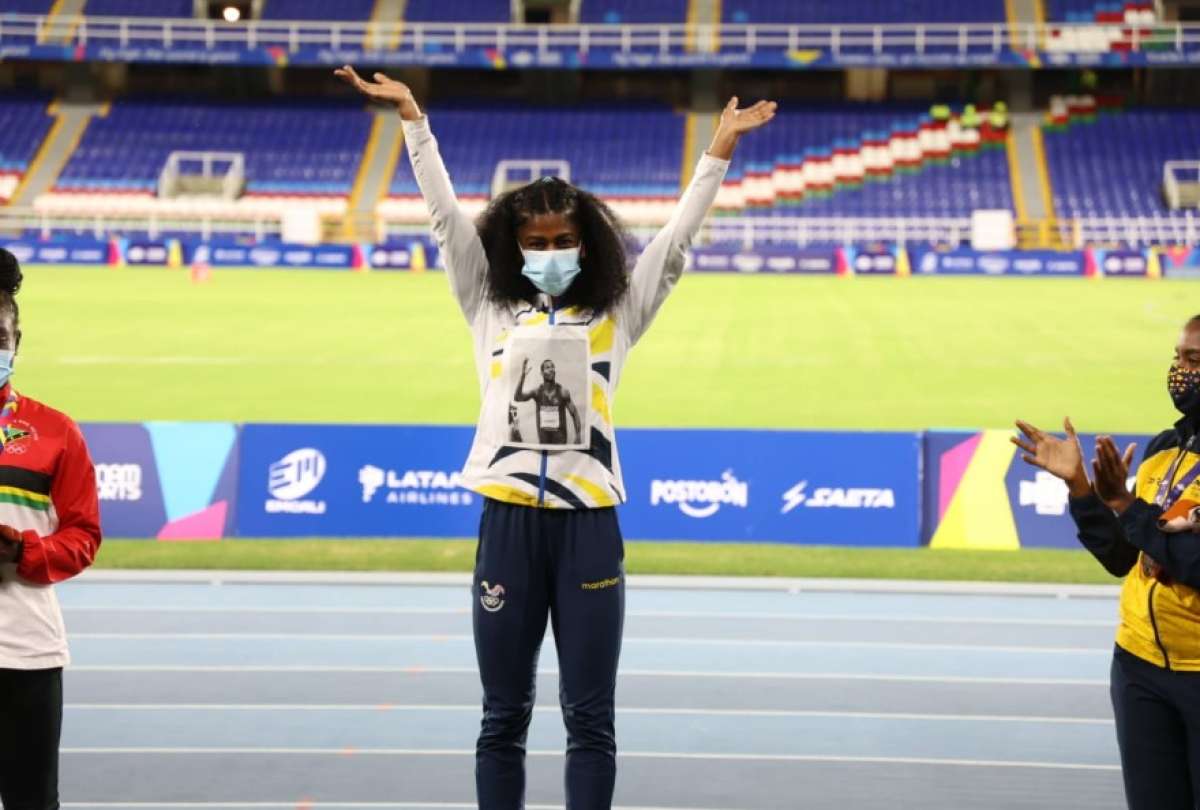 Anah&iacute; Su&aacute;rez le dedic&oacute; la medalla de oro a &Aacute;lex Qui&ntilde;&oacute;nez