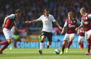 Di Mar&iacute;a debut&oacute;, Valencia jug&oacute;, pero el United no pudo con el Burnley