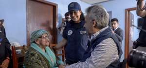 El presidente Len&iacute;n Moreno y su esposa Roc&iacute;o Gonz&aacute;lez, que dirige la Misi&oacute;n Las Manuelas, visitaron a los beneficiarios de este programa del Gobierno en el Comit&eacute; del Pueblo.