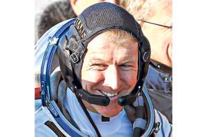 Tim Peake hace historia en la EEI