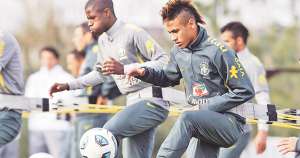 Parar a Neymar, el objetivo peruano