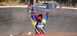 BMX ecuatoriano festeja dos medallas doradas en Cochabamba