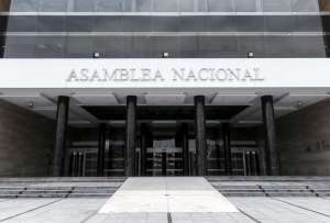 El Legislativo tratará una posible enmienda al artículo 35 de la Constitución. 