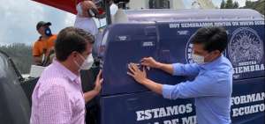 El ministro Xavier Lazo entreg&oacute; un tractor al GAD Municipal de Colta, en su visita a la provincia de Chimborazo.