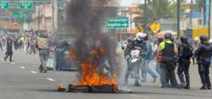 Se registran manifestaciones violentas en Carapungo