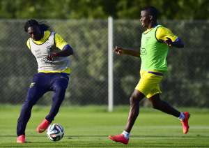 Felipe Caicedo y Enner Valencia repetir&aacute;n titularidad en el ataque de Ecuador ante Honduras. Foto: AFP