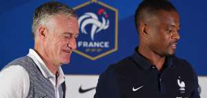 Evra defiende a Deschamps sobre fuertes declaraciones de Benzema