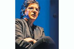 A Charly se lo evangeliza con m&uacute;sica