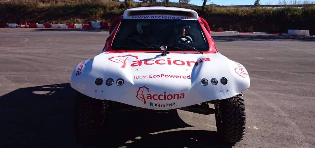 Acciona vuelve al Dakar con un coche el&eacute;ctrico