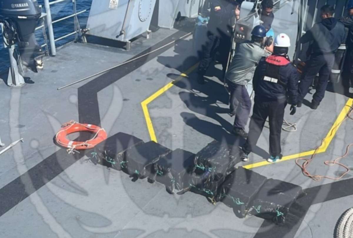 17 detenidos y más de 4 toneladas de droga incautados en embarcaciones en Galápagos
