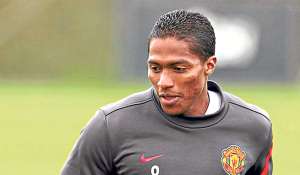 Antonio Valencia juega en el Manchester United desde 2009. Si logra superar una molestia f&iacute;sica podr&iacute;a estar en el duelo contra el Swansea City. Foto: Internet.