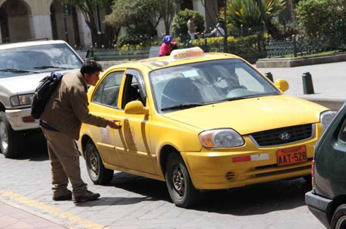 Desde ma&ntilde;ana, los tax&iacute;metros deber&aacute;n operar con nuevas tarifas en Cuenca  