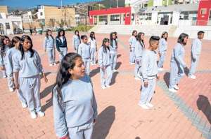 Los adolescentes aseguran que la experiencia de educarse junto a personas del otro sexo les permite eliminar prejuicios. Foto: Fernando Sansoval.