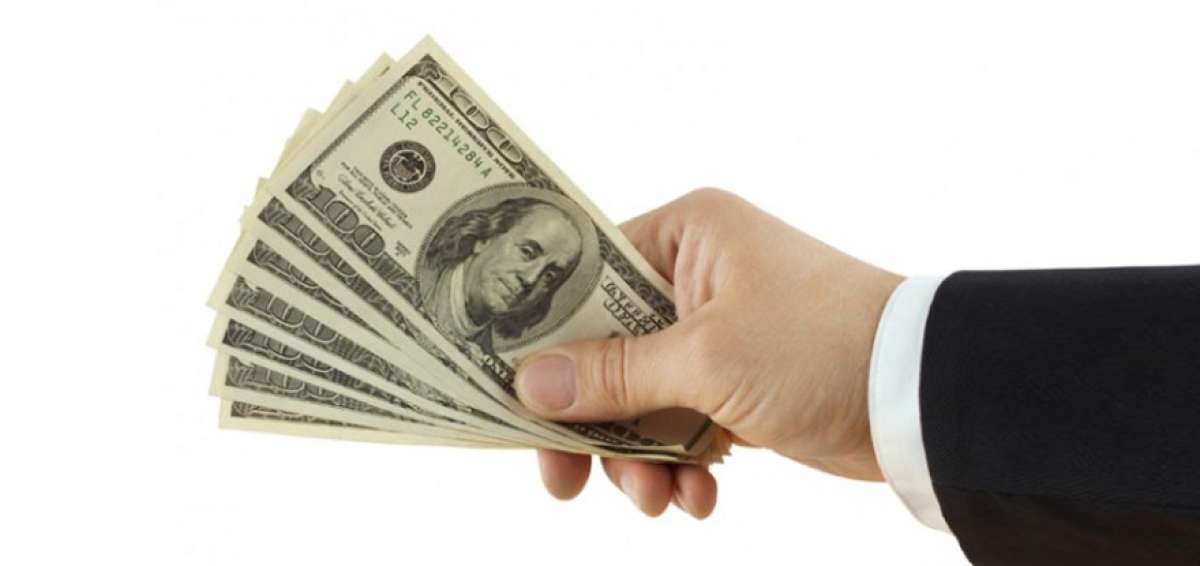 El salario m&aacute;ximo de un servidor es de $ 5.635