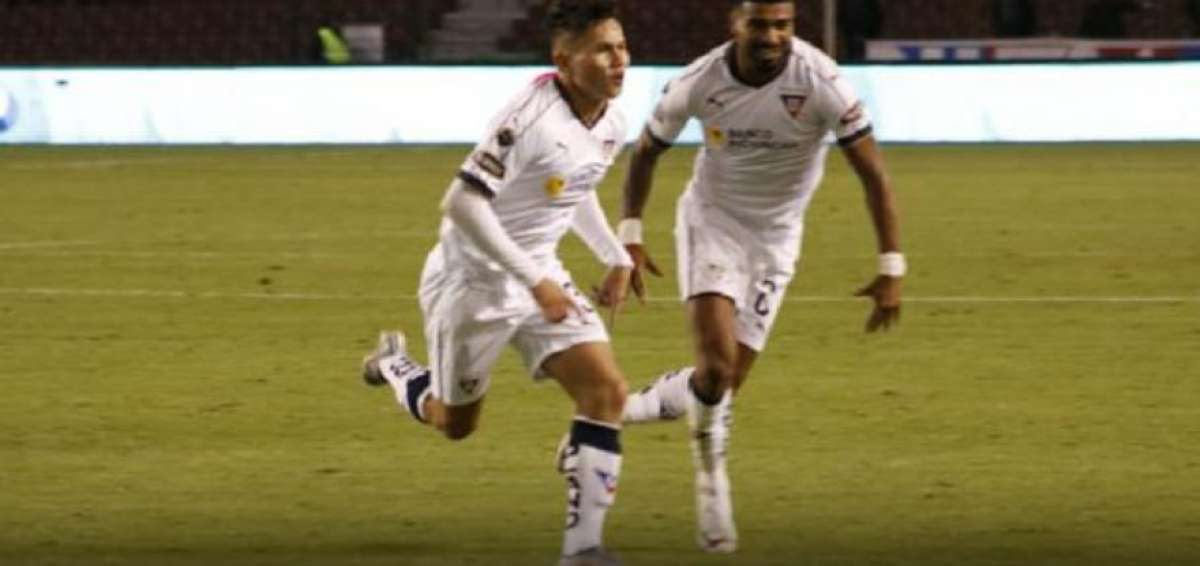 El jugador Jordy Alc&iacute;var logr&oacute; el segundo gol con el cual Liga de Quito empat&oacute; su compromiso ante Barcelona.