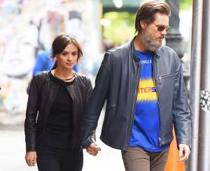 Novia de Jim Carrey fue encontrada sin vida en su departamento
