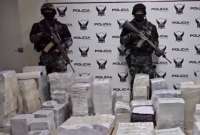 Policía encontró centro de acopio clandestino de documentos sobre revisión vehicular. 