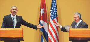 Barack Obama (izq.) junto al presidente cubano, Ra&uacute;l Castro, durante su visita a La Habana, el 22 de marzo de 2016.