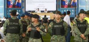 El enlace 461 se realiz&oacute; en el estadio del cant&oacute;n Daule, provincia de Guayas; el Jefe de Estado inst&oacute; a las Fuerzas Armadas a pensar en el bien com&uacute;n.
