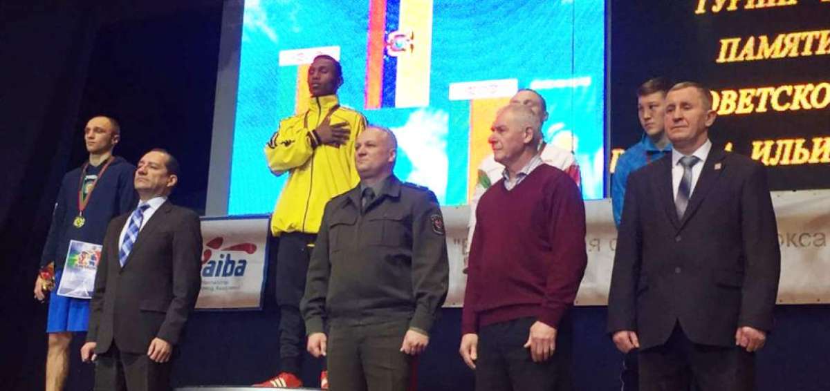 El boxeador ecuatoriano,  Miguel Ferr&iacute;n, gan&oacute; la medalla de oro en su categor&iacute;a.