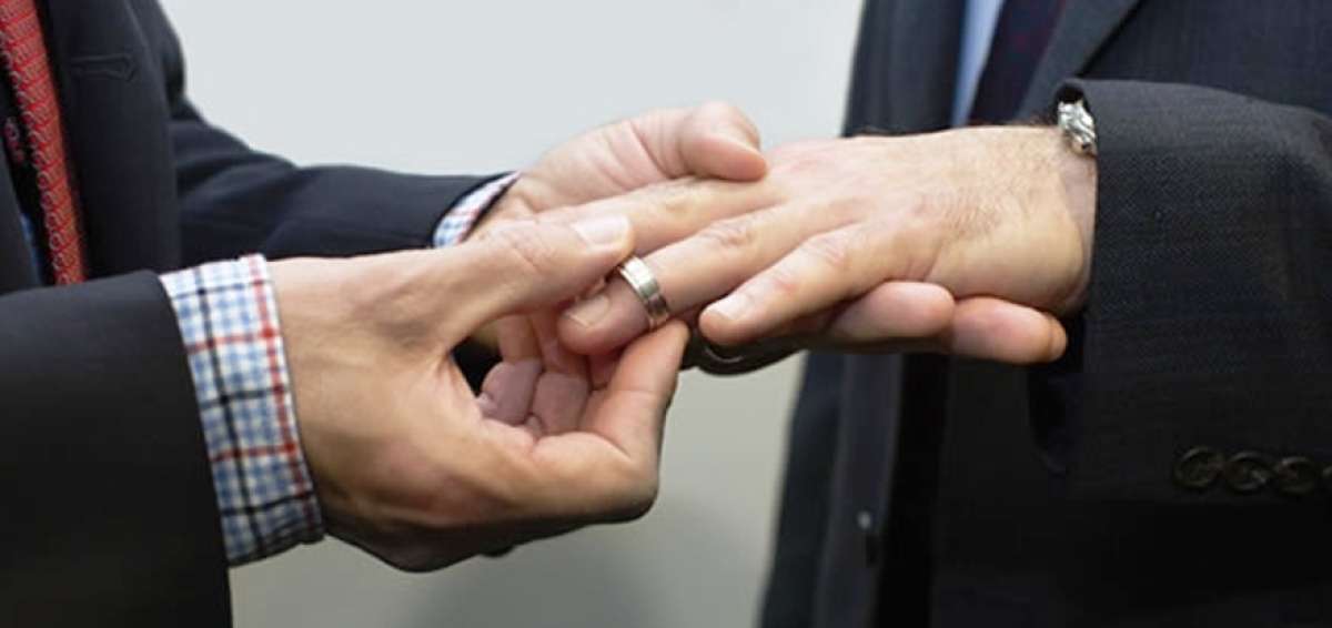 Apoyo a matrimonios homosexuales es mayoritario en Australia