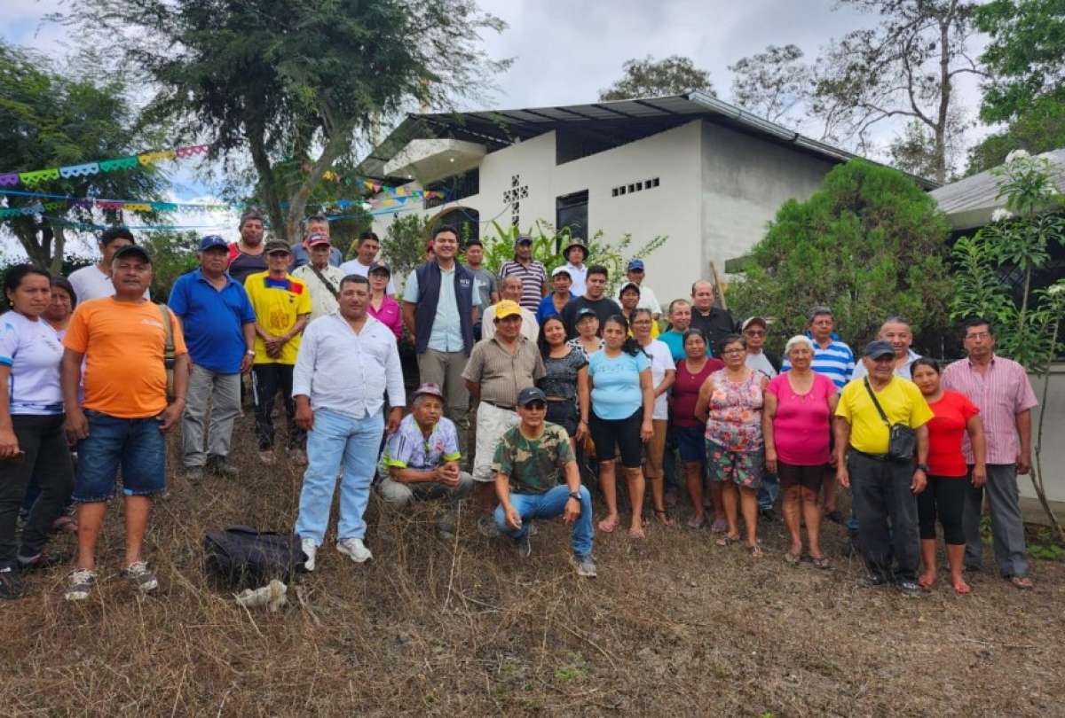 Se impulsa acceso a agua potable en comunidad de Manabí