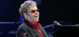 Elton John en terapia intensiva tras su gira en Sudam&eacute;rica