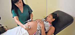 La mayor&iacute;a de situaciones relacionadas con el embarazo, como la labor del parto y la lactancia se pueden realizar en esta unidad de salud. Su personal espera conseguir este a&ntilde;o la acreditaci&oacute;n. Foto: Rodolfo P&aacute;rraga / El Tel&eacute;grafo