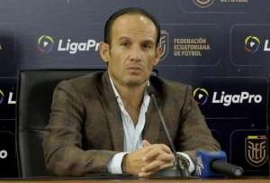Francisco Egas busca un tercer periodo en la Ecuaf&uacute;tbol