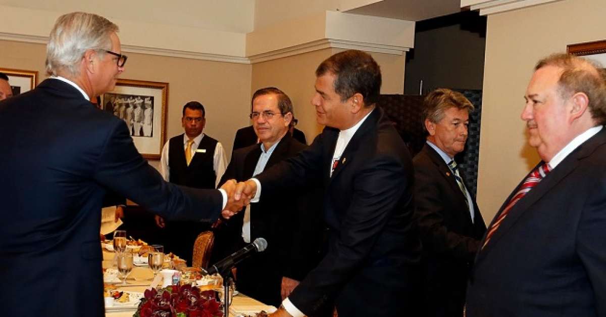 El mandatario ecuatoriano mantuvo un almuerzo con inversionistas de EE.UU. Foto: Presidencia 