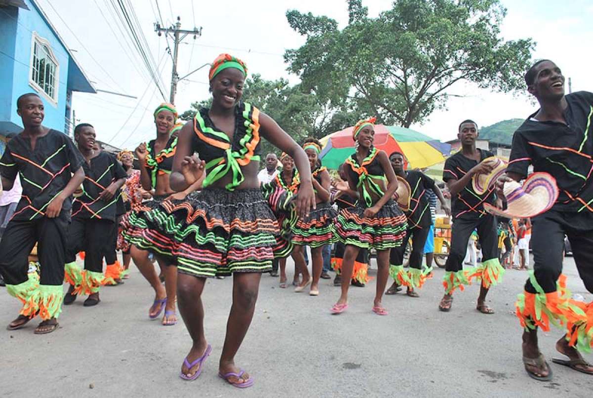 Esmeraldas vive el carnaval con el Festival de Danza y M&uacute;sica Afro (GALERIA)