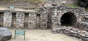 Estos muros, que son parte del Museo de Sitio Manuel Agust&iacute;n Land&iacute;var, poseen caracter&iacute;sticas de la cultura Inca.