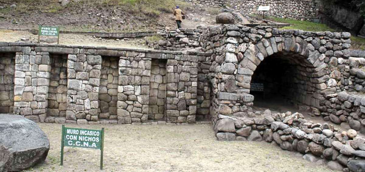 Estos muros, que son parte del Museo de Sitio Manuel Agust&iacute;n Land&iacute;var, poseen caracter&iacute;sticas de la cultura Inca.