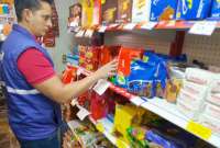 En inspecciones, Arcsa encontró 900 productos caducados entre las canastas navideñas. 