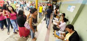 Centros educativos utilizados para los comicios de 2014 empezaron a ser inspeccionados por funcionarios electorales.
