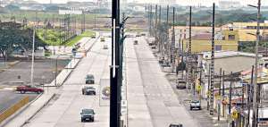 Las casas de la ciudadela Samanes tienen un costo entre $ 50.000 y $ 150.000. La construcci&oacute;n de la primera fase del parque inici&oacute; en septiembre de 2012. Foto: William Orellana / El Tel&eacute;grafo