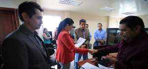 Lorena Carre&ntilde;o inscribi&oacute; su candidatura al rectorado de la Espam el lunes 23 de septiembre de 2019.