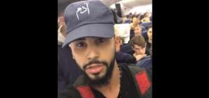 Un 'youtuber' asegura que fue bajado de vuelo de Delta por hablar en &aacute;rabe