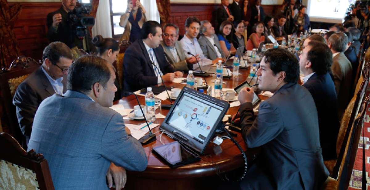 Ayer se desarroll&oacute; el gabinete itinerante de conocimiento y talento humano en la Presidencia de la Rep&uacute;blica para analizar el sistema de educaci&oacute;n superior. Foto: Cortes&iacute;a / Presidencia de la Rep&uacute;blica.
