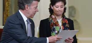 El presidente Juan Manuel Santos conden&oacute; este crimen, que se cobra unas 100 v&iacute;ctimas al a&ntilde;o, en particular mujeres.