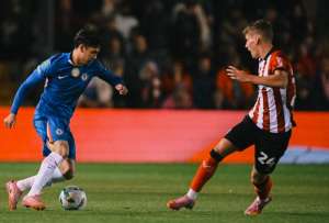 Chelsea remonta y avanza en la Copa de la Liga de Inglaterra