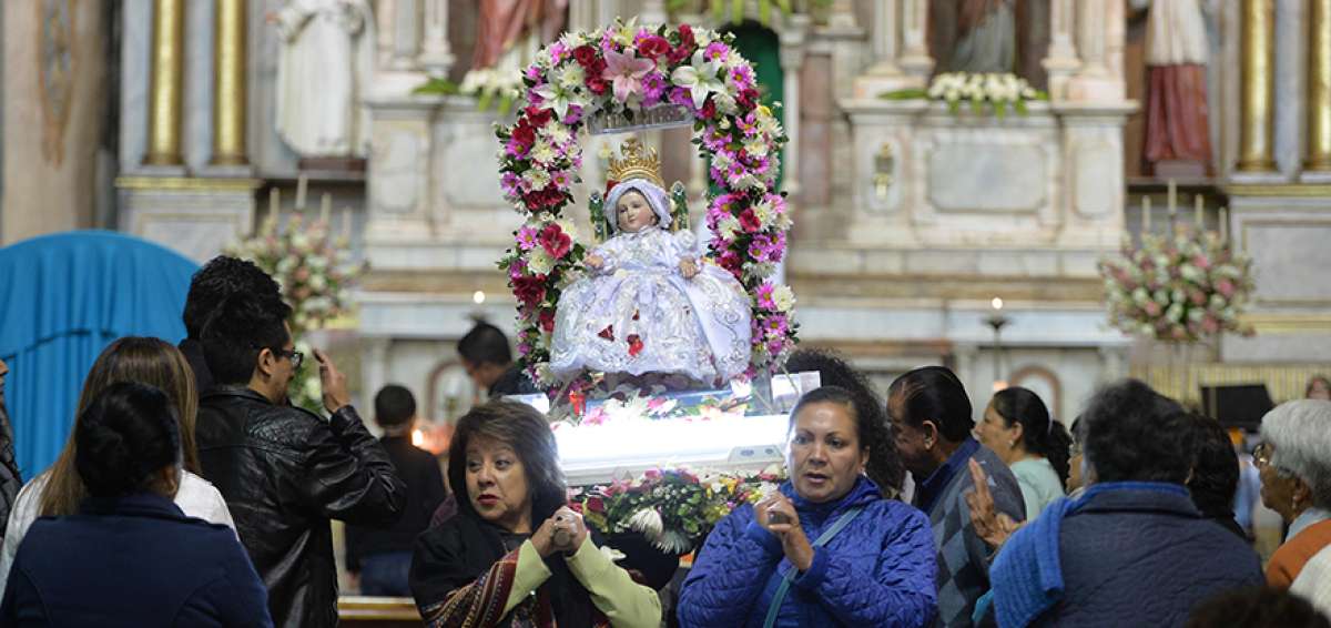 Entre la modernidad cuencana, la religi&oacute;n es herencia que se mantiene