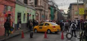 En la Av. Maldonado y Sincholagua se obstaculiza la circulaci&oacute;n del troleb&uacute;s.