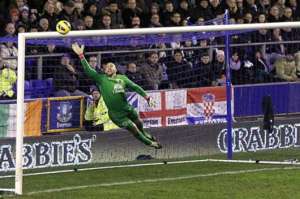 El arquero Tim Howard renueva con el Everton hasta 2018