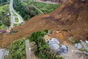 Ascienden a 34 los muertos por un alud de tierra en el oeste de Colombia