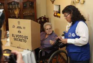 662 personas están registradas para el Voto en Casa en Ecuador. 