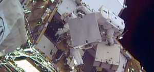 Nueva caminata espacial de dos astronautas de la ISS