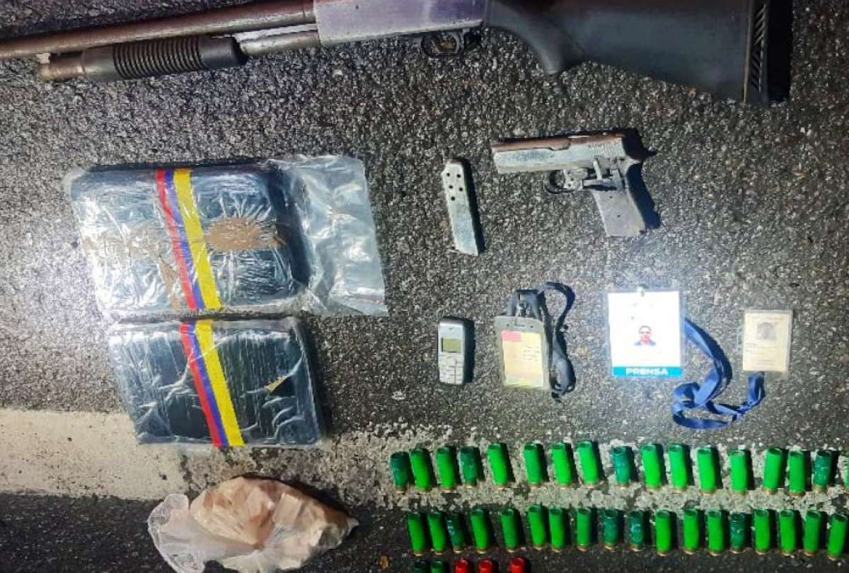 Policía Nacional decomisó armas, drogas y explosivos en Milagro