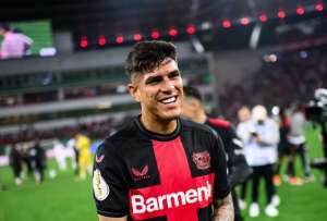 Piero Hincapié se consagró campeón invicto en la Bundesliga con el Bayer Leverkusen. 